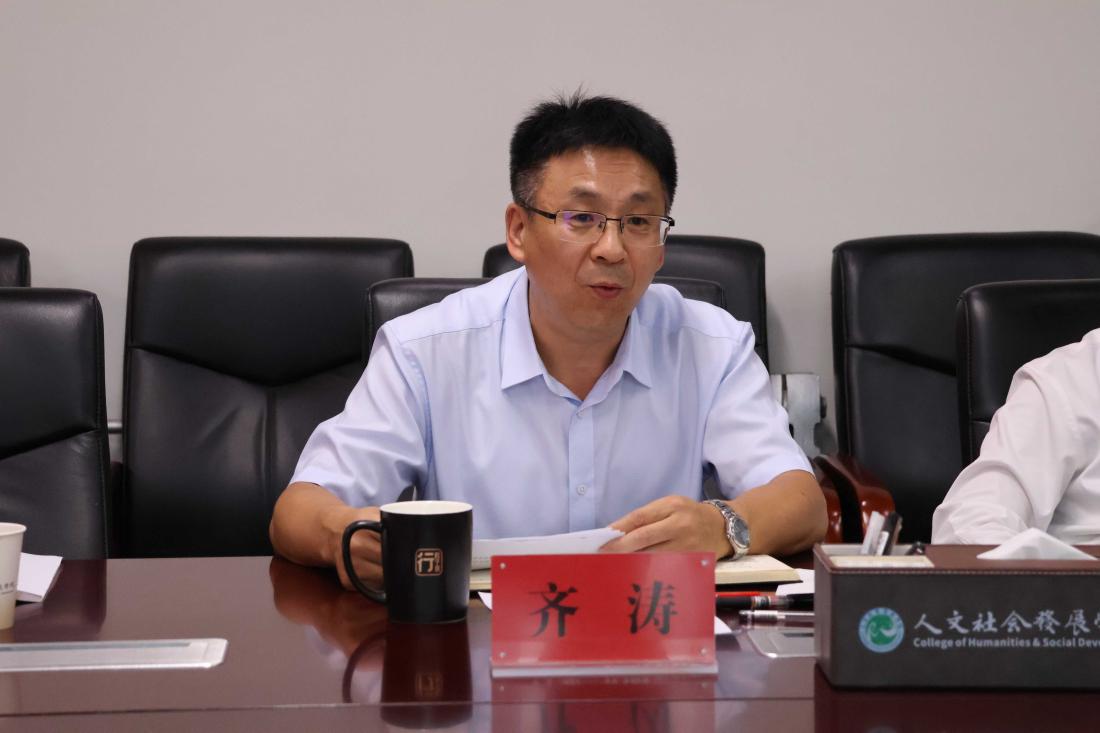 6.党委书记齐涛总结(1).jpg