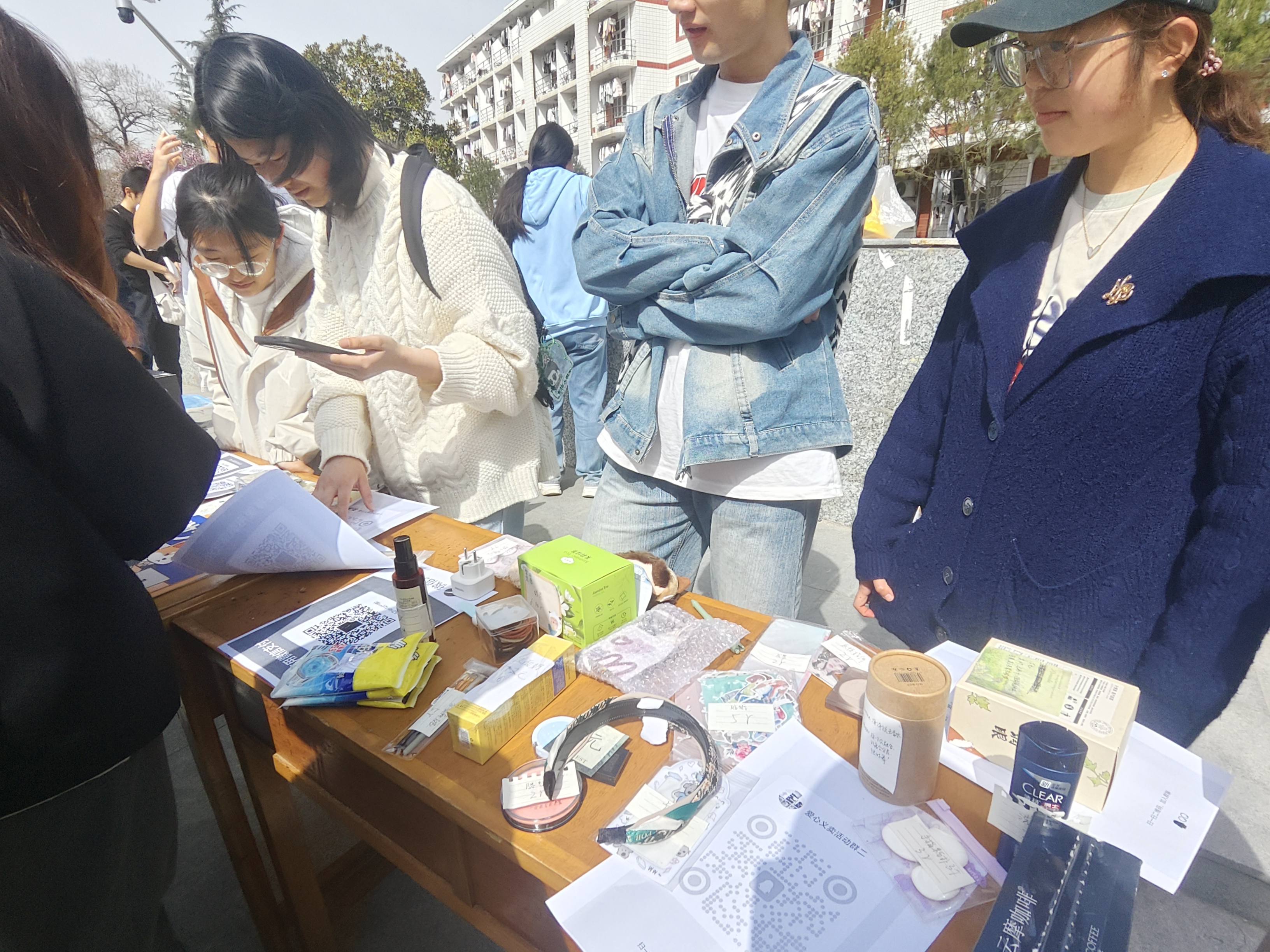 图片一:爱心不打烊,毛孩有希望.jpg