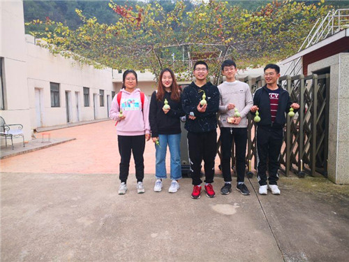 6ef9cd27f4254102b1e36b8317cd6cca.jpg