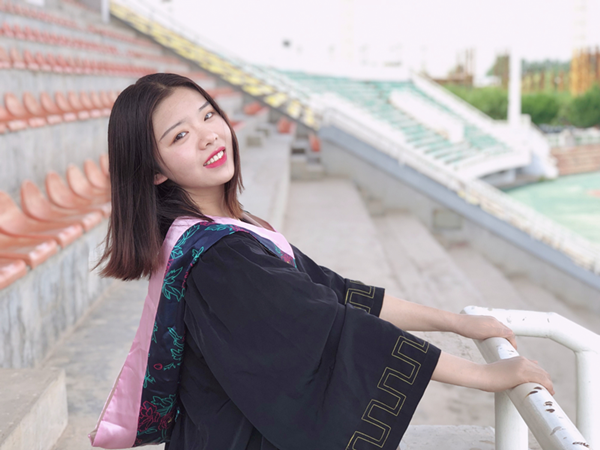 8772e7080c754b90b2ea8f39fb3e0a48.png 殷一平_副本.png