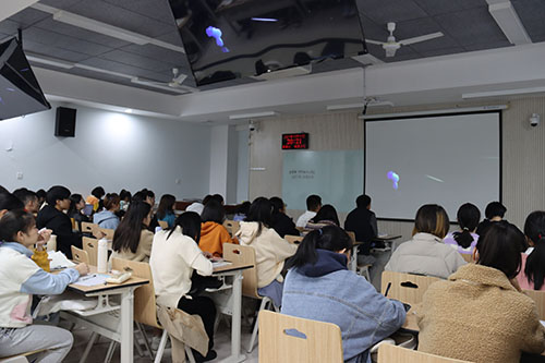 dd001dac11e844ce943c5b1c2ce7b037.jpg 观看影片 (2).JPG