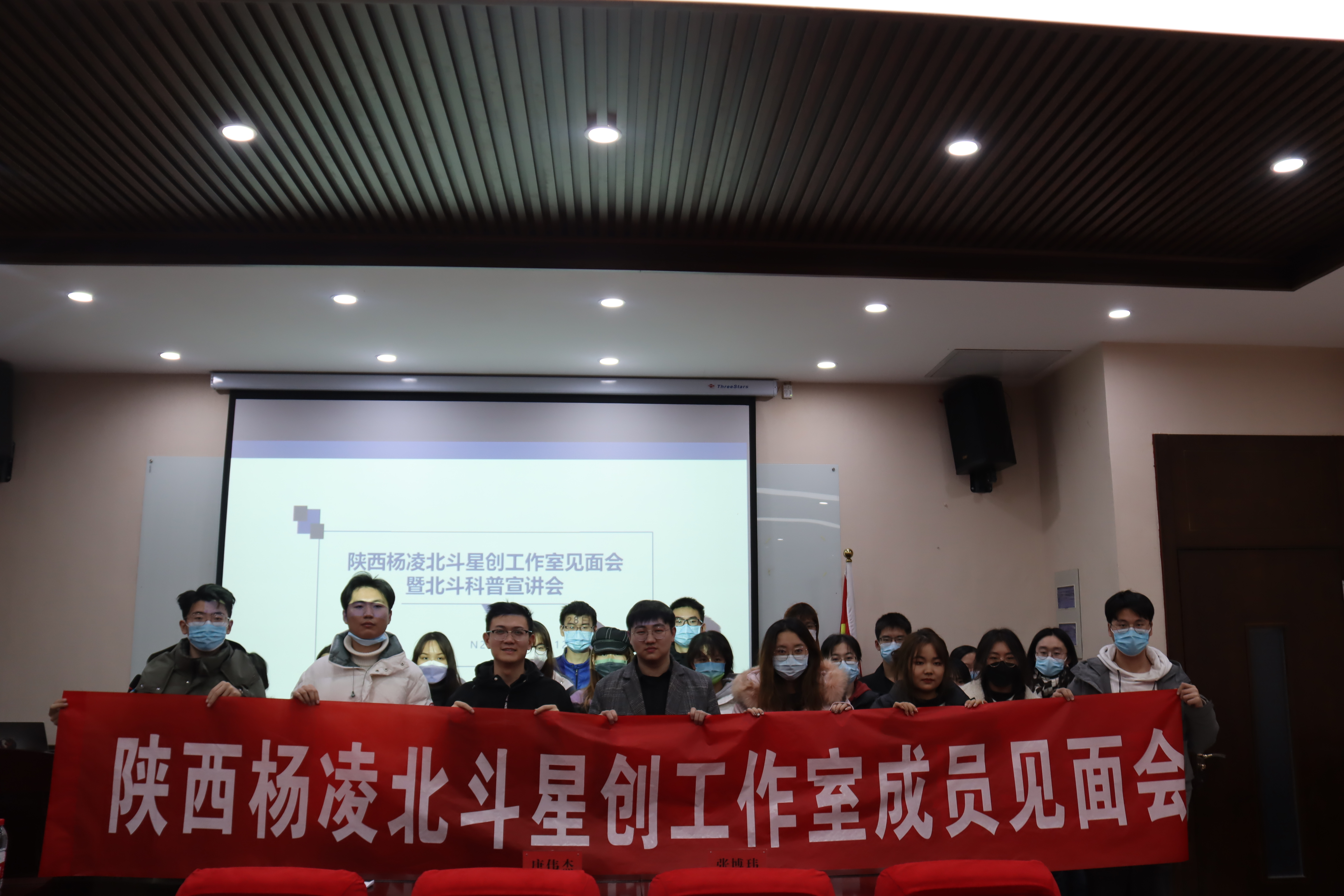 ce90618ee104420cb0c1c484d76f8f91.jpg ce90618ee104420cb0c1c484d76f8f91.jpg