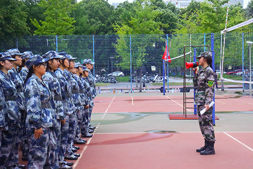 c16457a549704044b704c3b94b1cc36c.jpg 队列训练.JPG