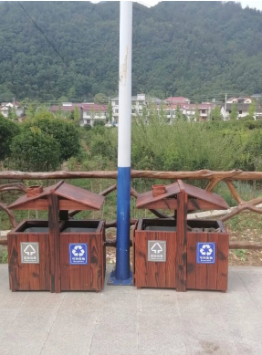 90c6b85705984e77829e172f851d735a.png 岩湾村公共场所的分类垃圾桶.png